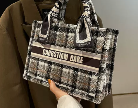 质感包包女大容量2024新款时尚春夏休闲手...