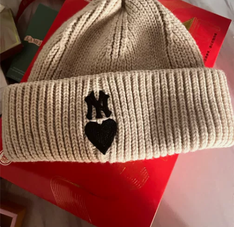 mlb针织毛线帽，仅试戴 感兴趣的话点“我...