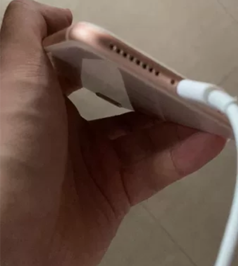 ?自用iPhone 8 64G 无任何维修...