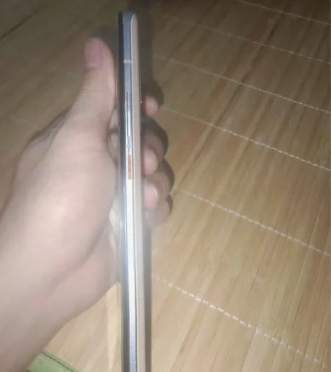 自用一手爱酷8,没有任何维修,自认九成新,...