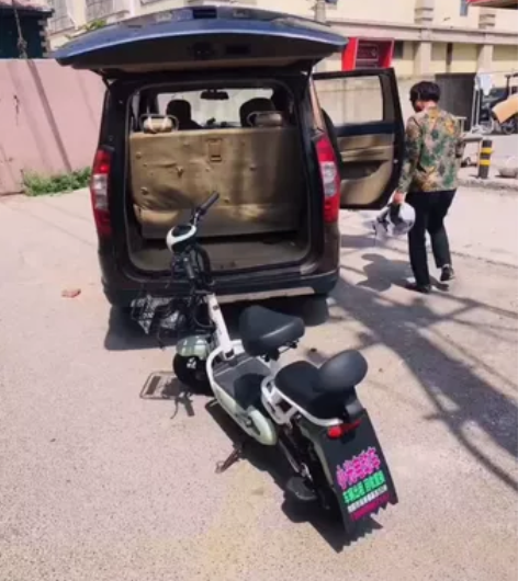 极品绿源电动车下架啦！胶西粉丝开车来自取了...