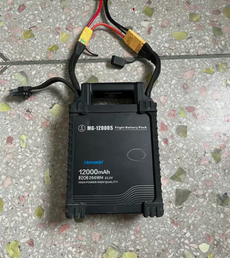 大疆1p电池，原装的，包能打满载起飞全绿油...