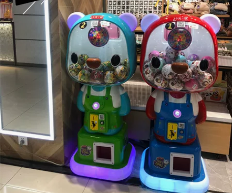 10公分大扭蛋机6-7成新，送手机支付，只...