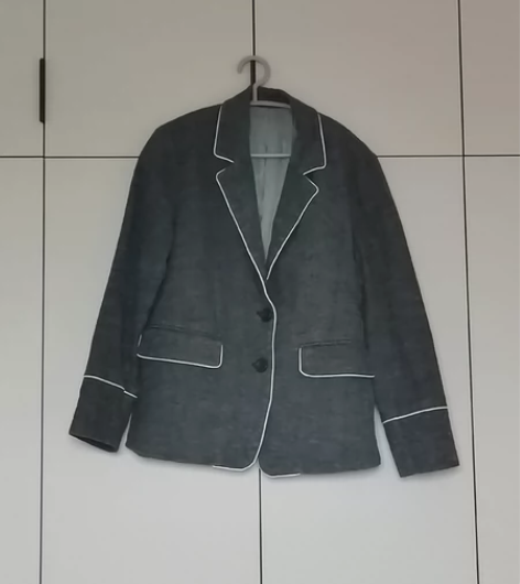 【曼保睐】女款深灰杂花西装，主体色调是深灰...