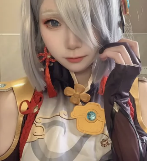 【出租】猫与三町目家申鹤cos服 包括:衣...