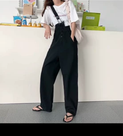 阔腿牛仔背带裤 感兴趣的话点“我想要”和我...