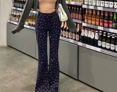 壹韩国小众设计舒服到爆蓝色笑脸裤微喇拖地长...