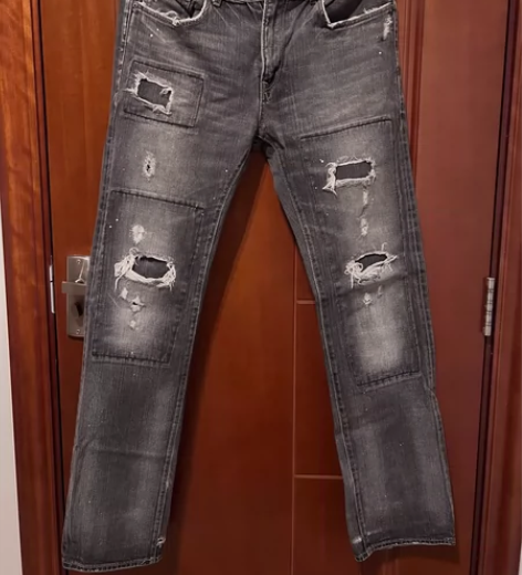 正品it5cm黑色破洞牛仔裤  34码 腰...