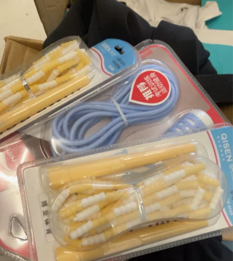 全新跳绳，通通五块钱甩了，只限本地 感兴趣...