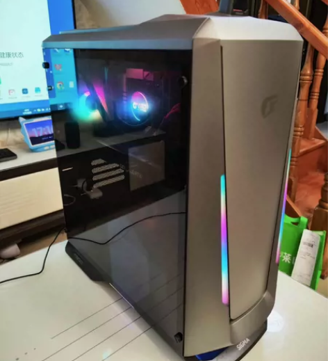 七彩虹iGame M600幻境之眼水冷游戏...