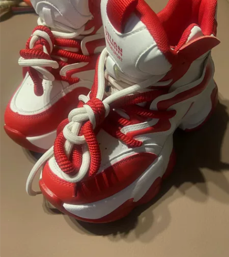 全新真皮内增高旅游鞋 感兴趣的话点“我想要...