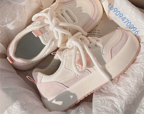 【低价捡漏】多巴胺校园星星板鞋女厚底202...