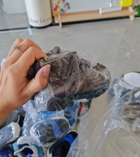 带图问问鞋码 全是朋友送的 买的有的送的小...