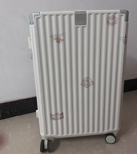 26寸行李箱，闲置了，最近搬完家也用不上了...