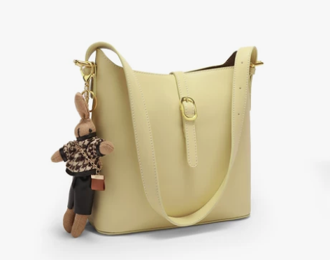 Somay水桶包包，九成新，背的少，包包太...