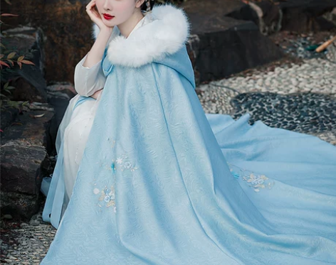 【仅限出租】出片率100% 蓝色斗篷汉服女...