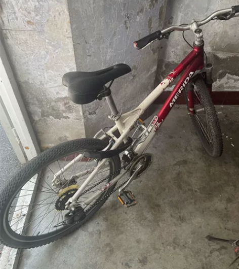 美利达自行车，因家中学生已经高中毕业，放在...