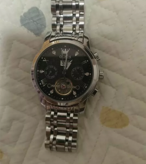 欧利时手表 买了就带一次 不喜欢机械表 上...