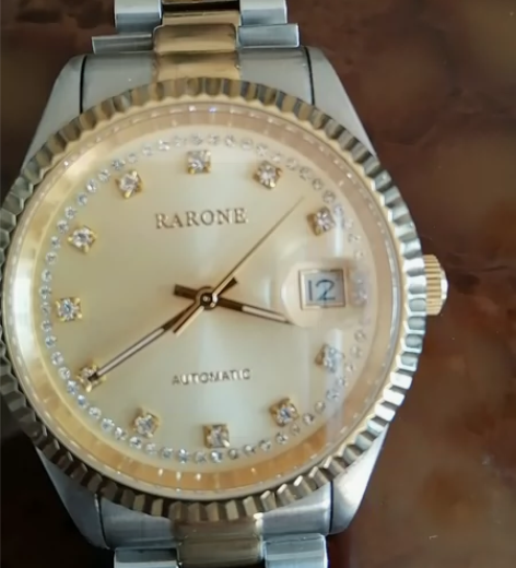 雷诺手表，八九成新，不带了，寻有缘人 感兴...