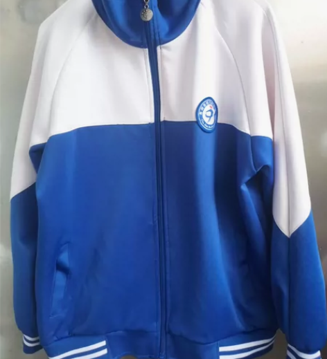 桂门岭小学校服，孩子小学毕业穿不上，九成新...