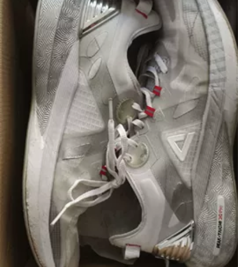 个人穿着,带原盒,可小刀,本地可以送货也可...