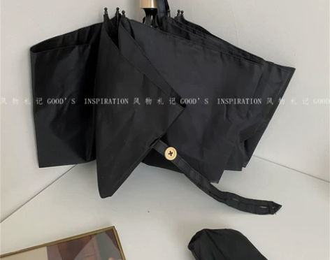 正品软糯的雨伞4色 日系实木手柄米白色折叠...