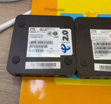 浙江电信中兴智能机顶盒 两个 ZXV10 ...