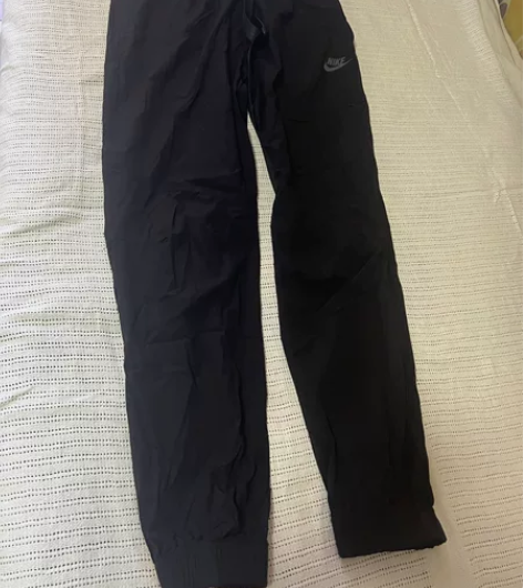Nike黑冰丝运动长裤,2XL带标签全新 ...