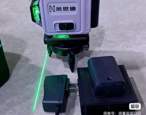 水平仪平水仪8线米世迪水平仪。没什么好说的...