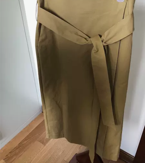 韩国进口面料一步裙，品牌为MW studi...