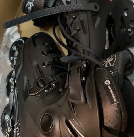 飞鹰FBS轮滑鞋 9.9新 参加社团买的仅...