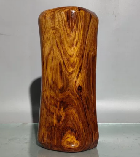 花梨木满花纹鬼脸枕头 长25.5厘米，宽1...