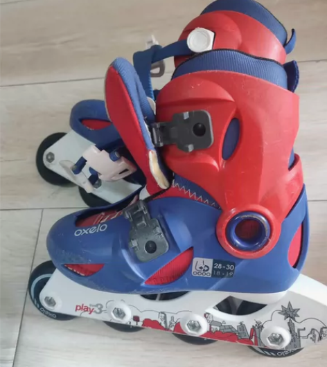 出迪卡侬旗下轮滑鞋28-30码 孩子轮滑鞋...