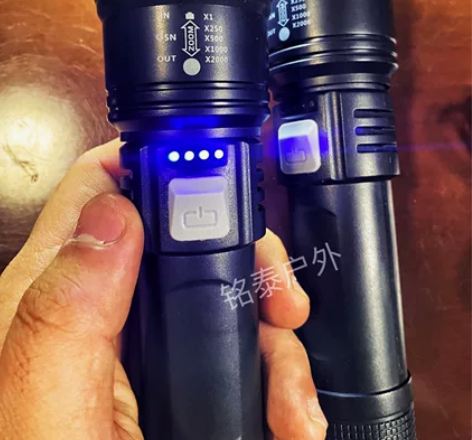 【仅6个处理】p90 手电筒可调节变焦强光...