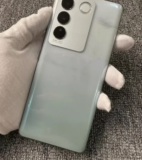 95新 vivo s16,12+256G ...