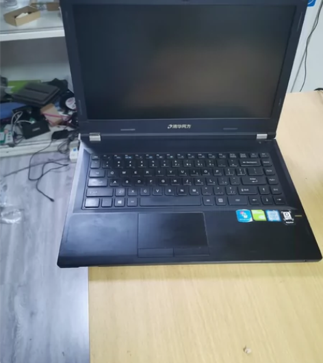 清华同方笔记本 型号： 超锐T45 外观好...