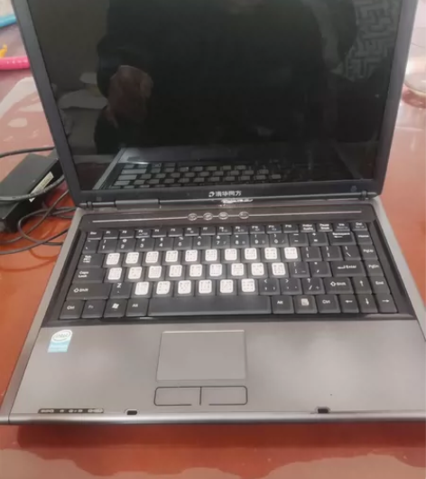 清华同方笔记本型号锋锐K41,刚从家里翻出...