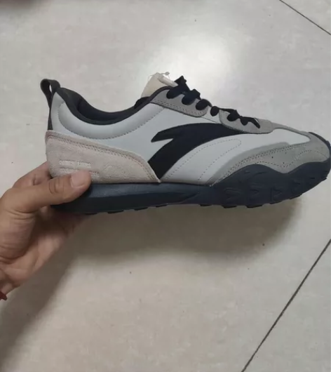 41码安踏雪饼鞋，自己个人的鞋子，专柜撤柜...