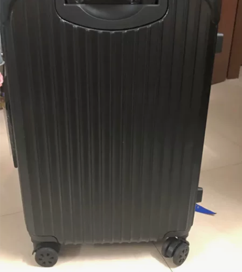 便宜出26寸密码箱 静音轮只用过一次 家里...