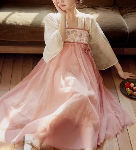 七月夕原创汉服 白茶花事 对襟衫吊带裙日常...