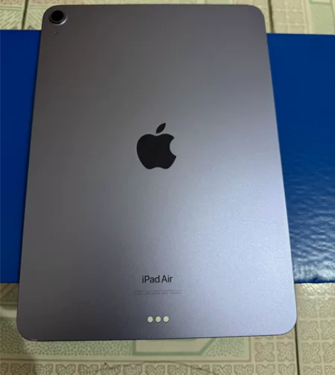 ipadair5  紫色 64   有磕碰...
