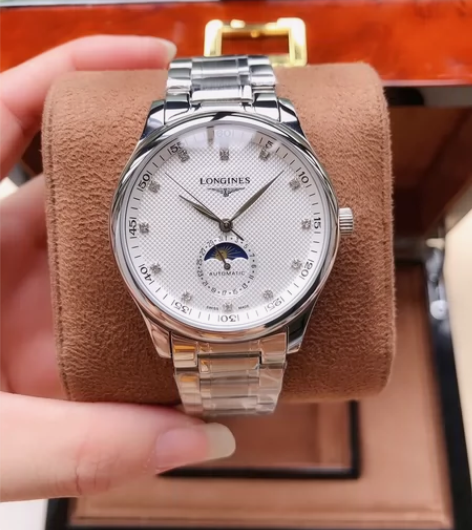 自己的浪琴名匠手表，机械双日历男表，戴的次...