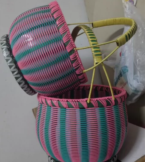 自已休息的时候编的水果篮子有没有喜欢的，点...