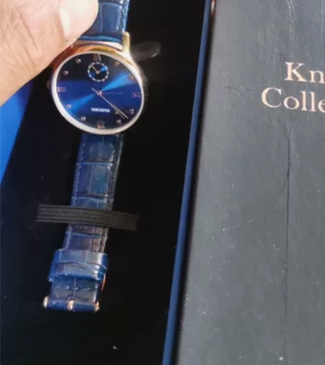 正品雷诺手表玫瑰金颜色七八成新左右，表径3...