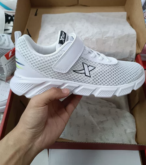 全新未穿特步男童薄单网运动鞋跑步鞋，夏款软...