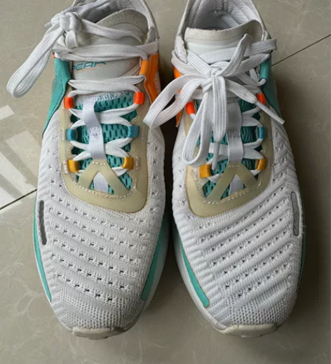 匹克态极2.0 40码 二手产品有穿着痕迹...