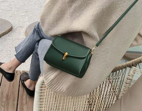 Viney包包 女斜挎包 真皮小方包 墨绿...