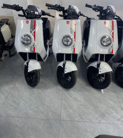 大牛 精品九成新二手电动车，手续齐全 几百...