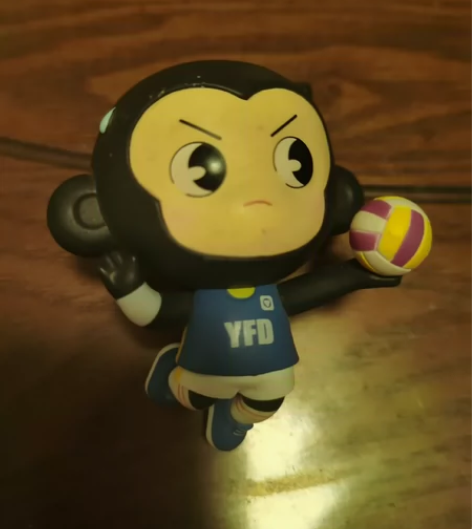 踢足球的小猿手办，细节感满满，动力十足，只...