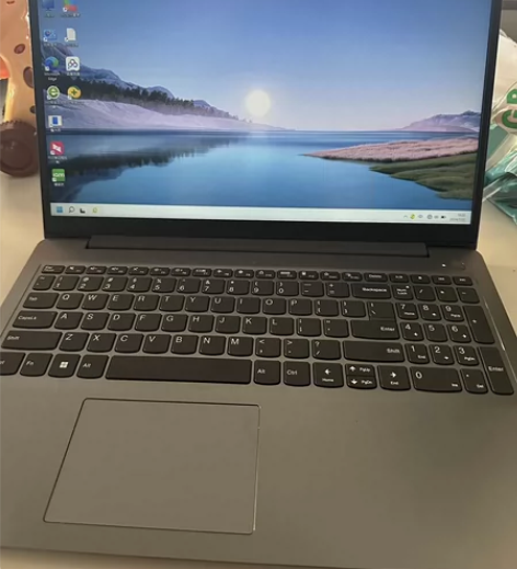 新疆本地出一台联想 IdeaPad 15S...